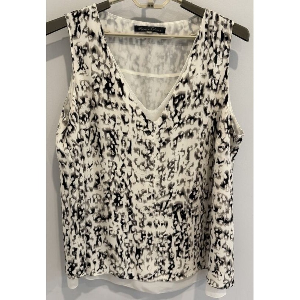 Rose & Olive Layered V Neck Sleeveless Black Gray White Print‎ Size 2X